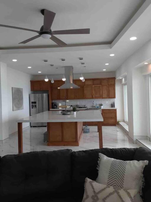 Beachfront 4 Bedroom Penthouse - Pool Steps To Beach & Mins To Downtown Rosarito Luaran gambar