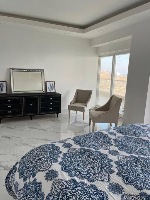Beachfront 4 Bedroom Penthouse - Pool Steps To Beach & Mins To Downtown Rosarito Luaran gambar