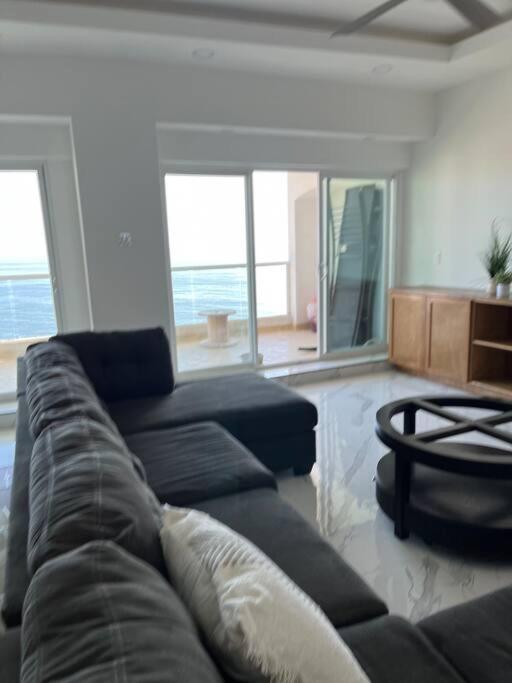 Beachfront 4 Bedroom Penthouse - Pool Steps To Beach & Mins To Downtown Rosarito Luaran gambar